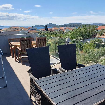 Muring Apartments Tribalj Eksteriør billede