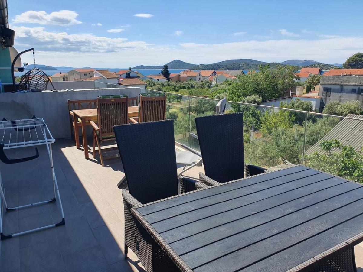 Muring Apartments Tribalj Eksteriør billede