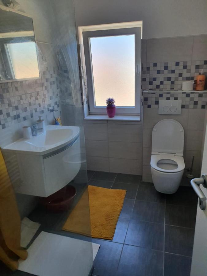 Muring Apartments Tribalj Eksteriør billede
